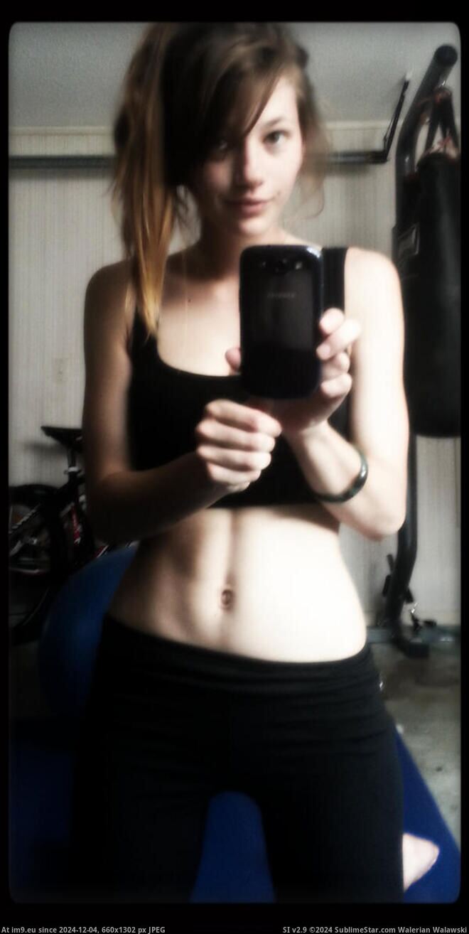 Sexy Selfie Nudes 23 (Cute Teen Amateur Softcore) (in Cute Teen Amateur Softcore (Sexy Selfie Nudes))
