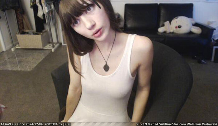 Sexy Selfie Nudes 64 (Cute Teen Amateur Softcore) (in Cute Teen Amateur Softcore (Sexy Selfie Nudes))