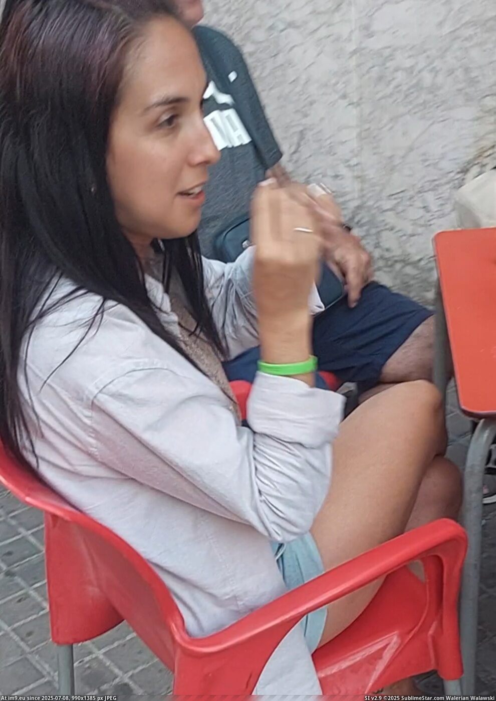Tetona presume de tetas grandes 01 (in Instant Upload)
