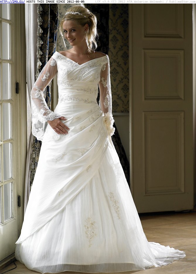 Wedding dress Magic Design (in Wedding dresses)